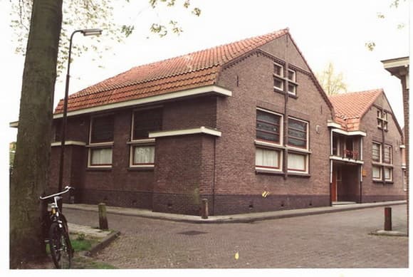 Vereniging van rechtzinnig Hervormden ( Romeinen 1 vers 16 ) gebouw Pro Rege
